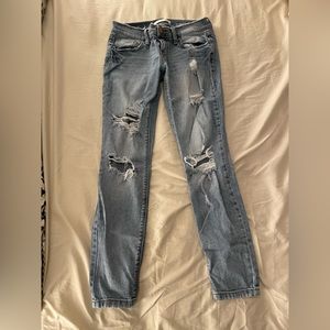 Day trip Distressed Jeans